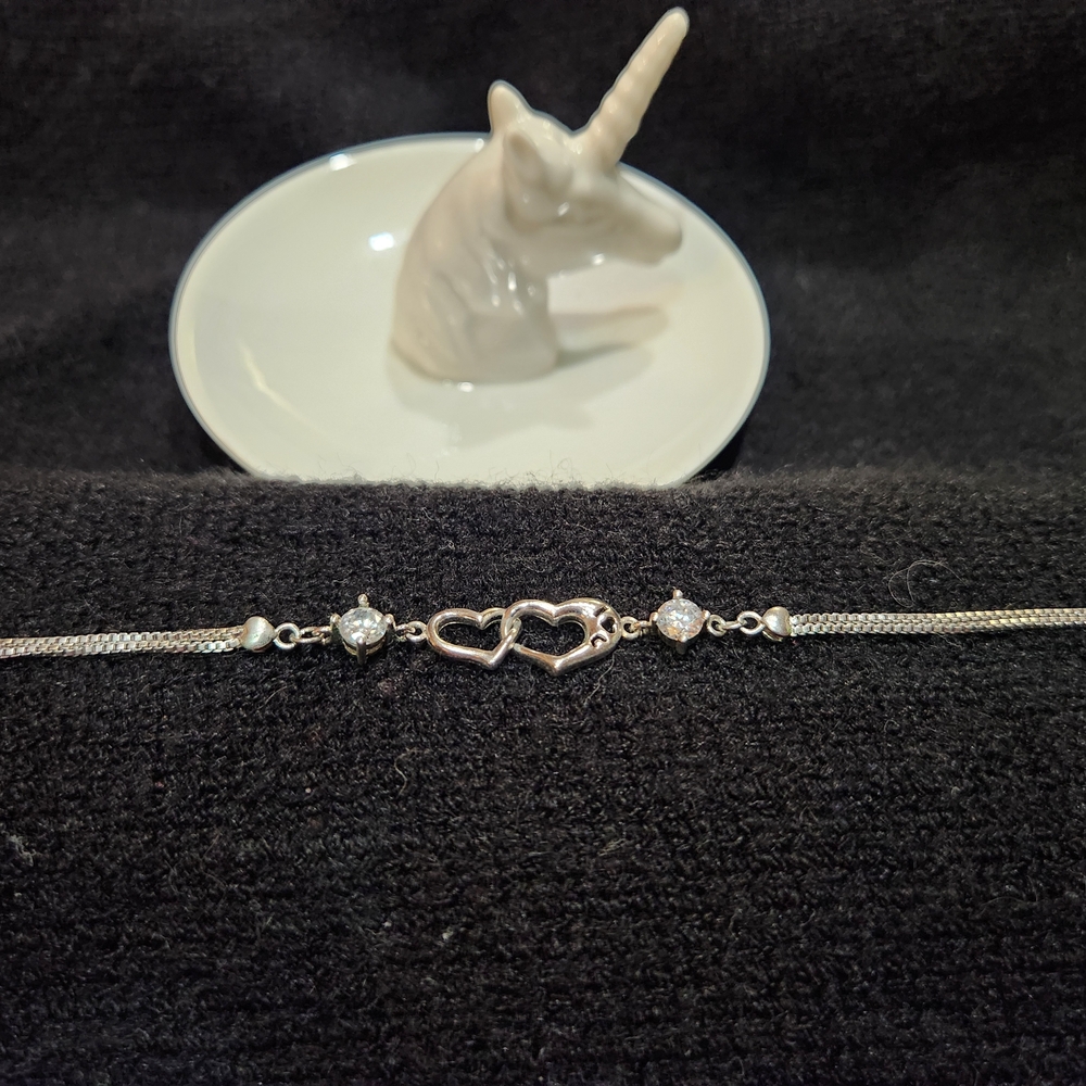 Elegant Silver Heart Bracelet